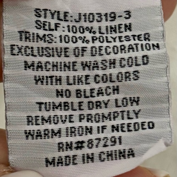 Johnny Was Wht Linen and Embroidered Top - Picture 5 of 7